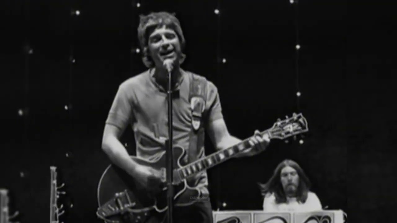 Oasis - Don't Look Back In Anger - "HAPPY BIRTHDAY LIAM" - LIVE USA - 2005