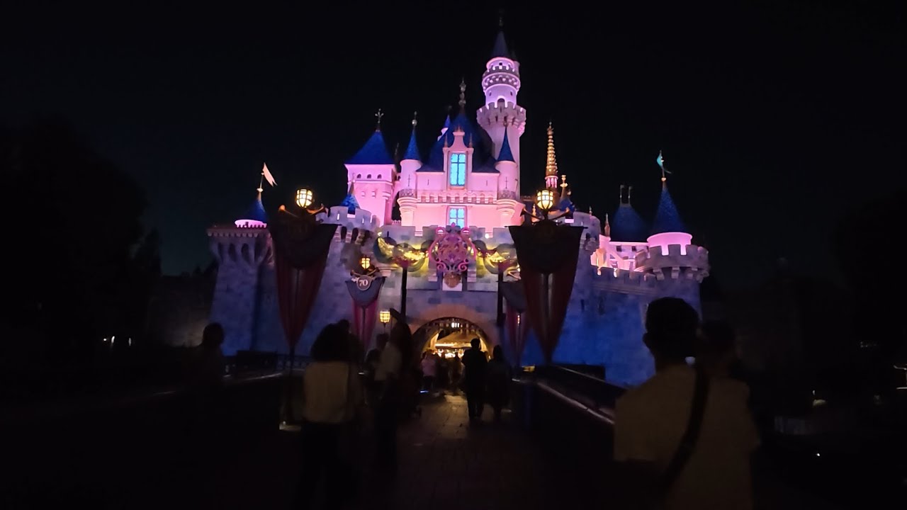 Disneyland Day 2, Cocktail At Oga’s Cantina In Star Wars Galaxy’s Edge