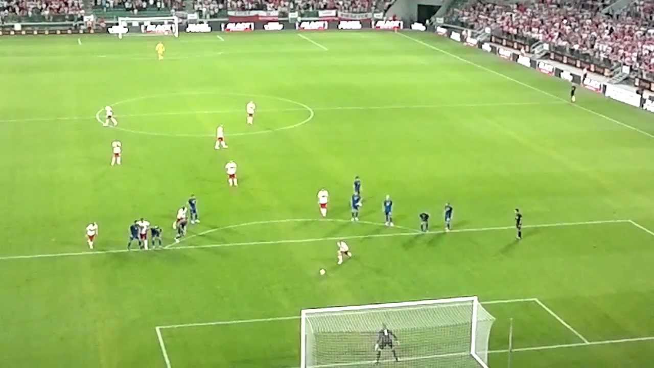 Mecz Polska - Mołdawia (Wrocław 2012.09.11); gol na 1:0 ...