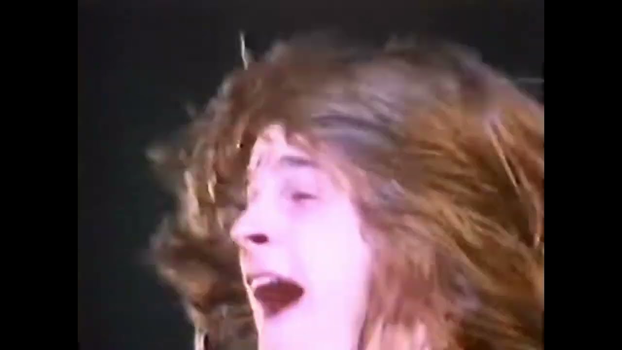 Black Sabbath - Paranoid (Live In Paris 1970)