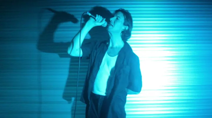 BUZZ KULL - Dancing With Machines  (Official Video)
