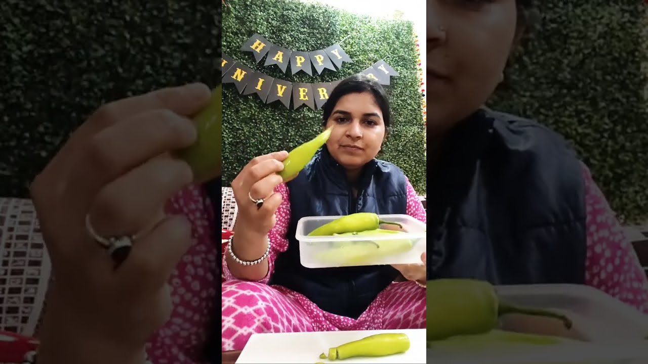 Dogri Queen  is Making " मिर्च की सब्जी "