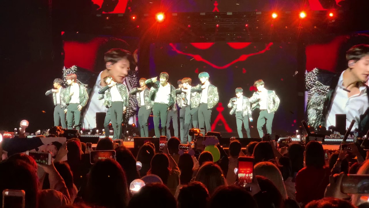 Seventeen - Intro + Getting Closer - LA Forum - 200119