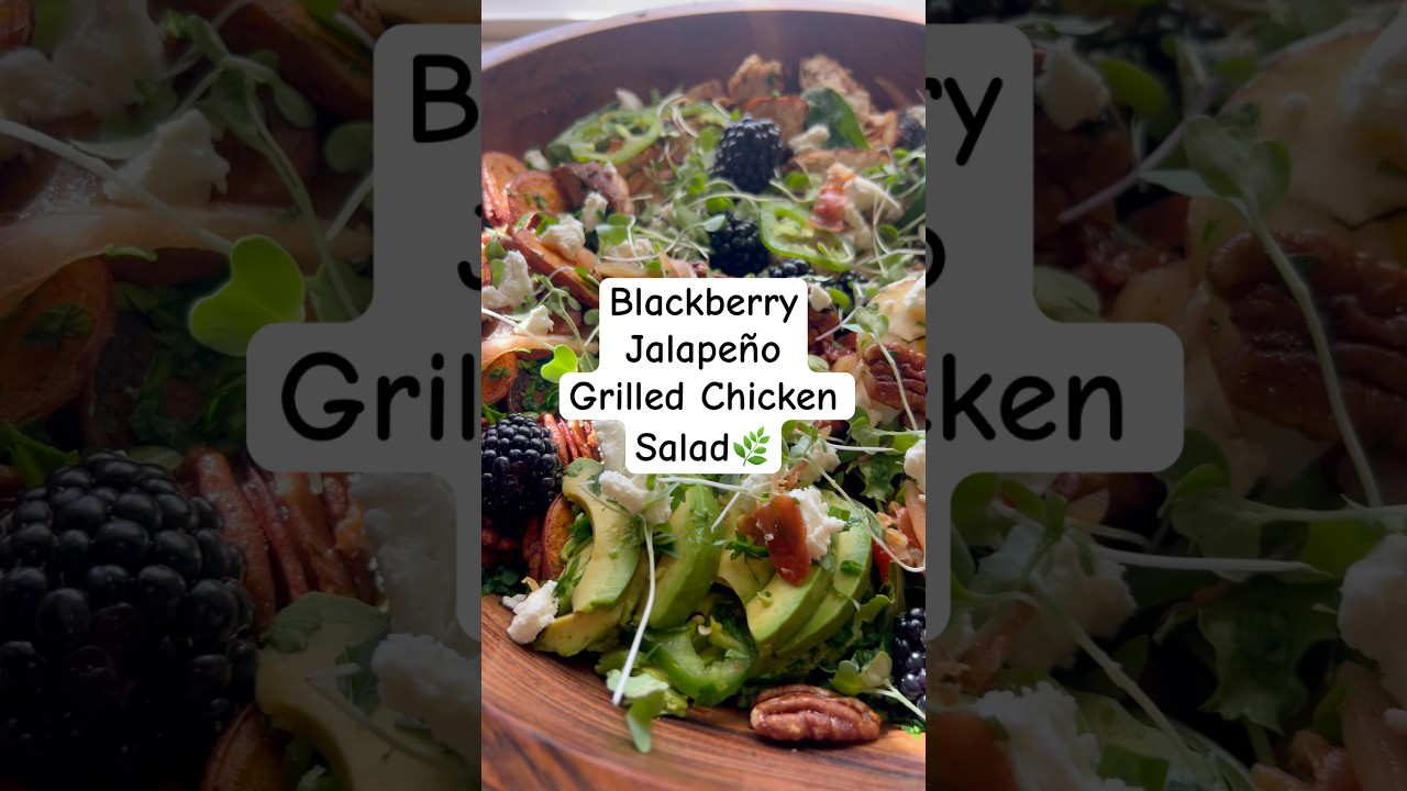 This Crisp Fall Salad is Bursting with Flavor 🌿 