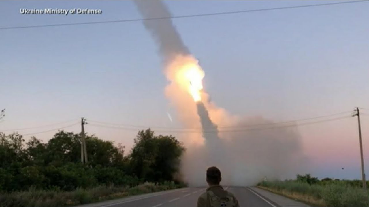 Ukraine plans counteroffensive to retake key port city of Kherson l ABCNL