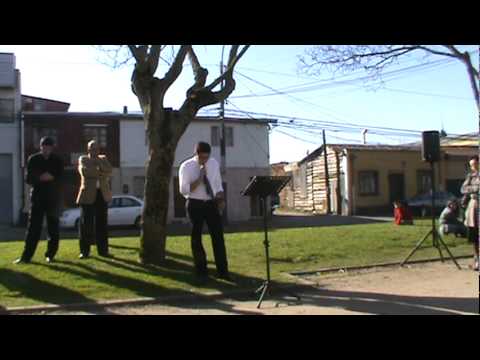 Oración Siervos de Dios santorini airport