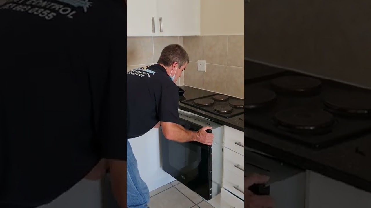 Pest Control Part 3 Get rid of Cockroaches in the Oven YouTube