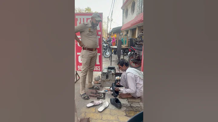 Helpingcopjitendra मुस्कान 🙏❤️ #shorts #ytshorts #humanity #help #motivation #respect #helpinghands