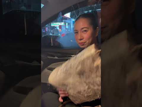 DELIVERY GIRL MUNA TAYO