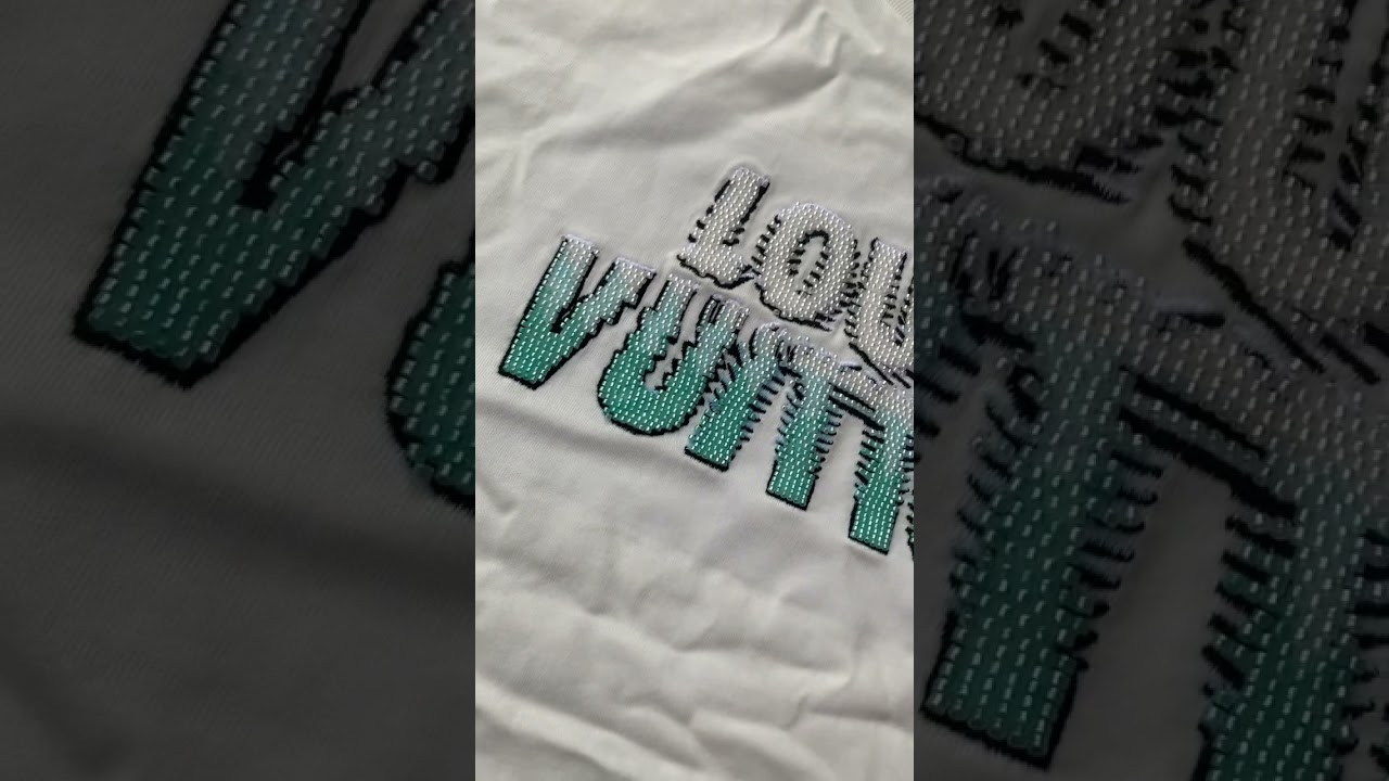 Louis Vuitton 1ABJMV Embroidered Beads T-Shirt