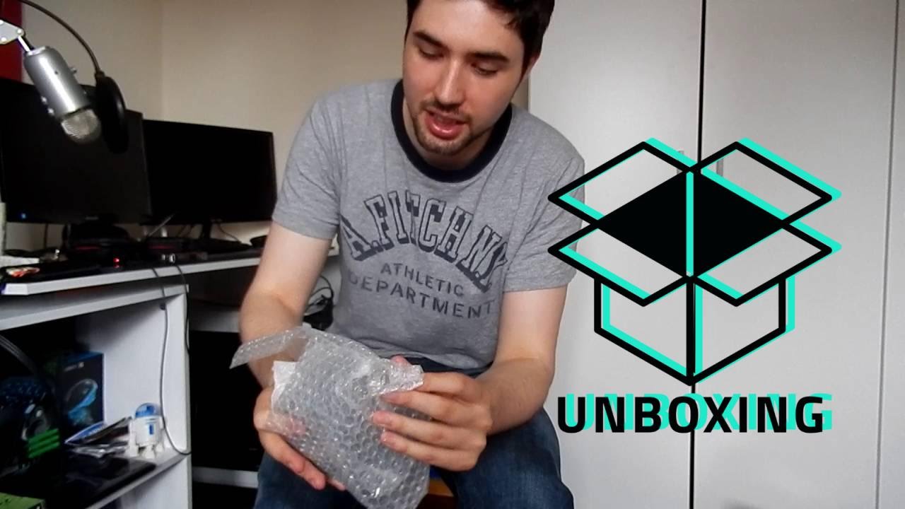 What's in the package? Unboxing the Canon 700D! The Best Vlogging Camera? 