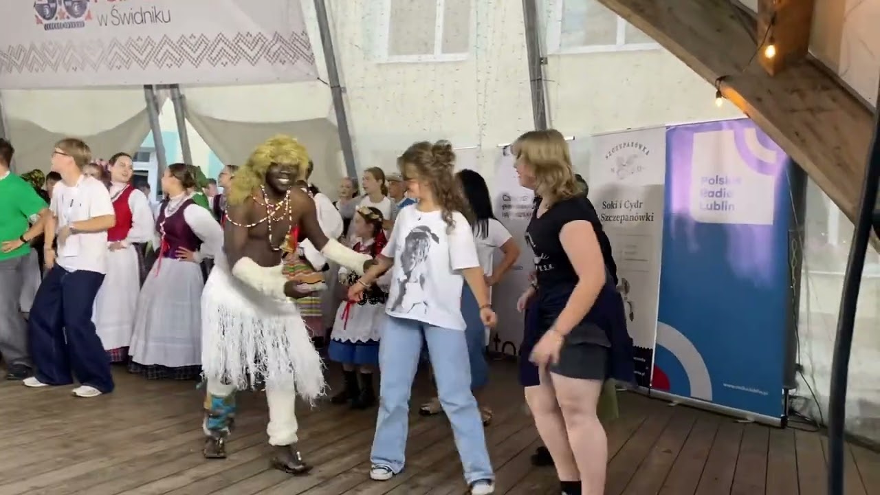 Folkloriada z ZTL Leszczyniacy - Nairobi Dance Ensemble i Toaca Vaii Gurghiului-potańc.cz.3 🇵🇱🇬🇪🇰🇪🇷🇴