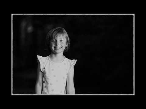 Video: Hoe Bedenk Je Een Interessante Fotosessie Met Een Kind