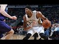 Anthony Davis Flies Around Hornet's