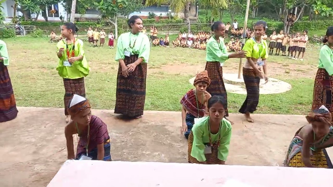 BUDAYA NTT // TARI KREASI GAWI