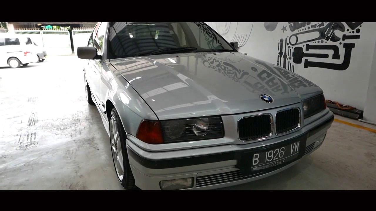MONKEYLATE.ID : BMW 320I E36 SILVER M/T