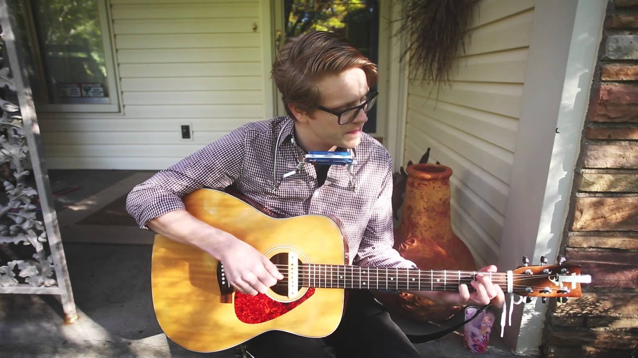 Stoop Sessions 005 :: Teddy Roberts - Bells and Creeks