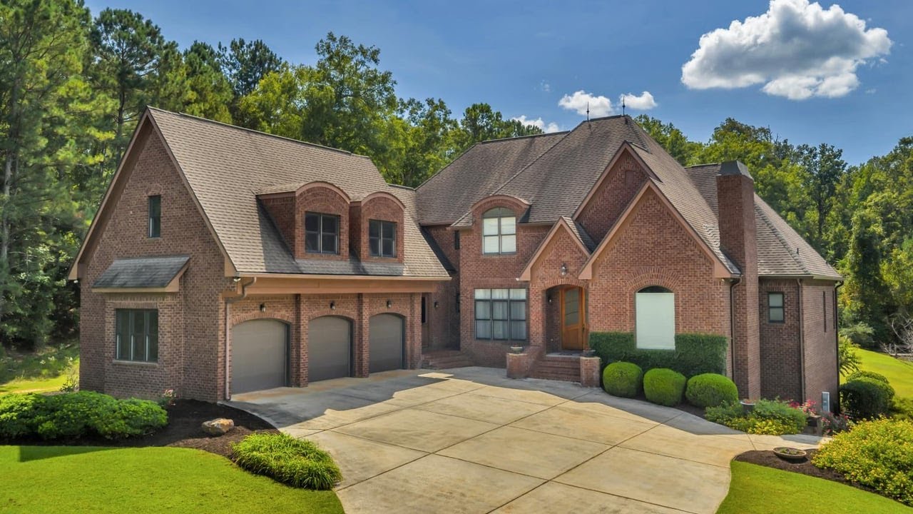 208 Crystal Drive, Byron, GA