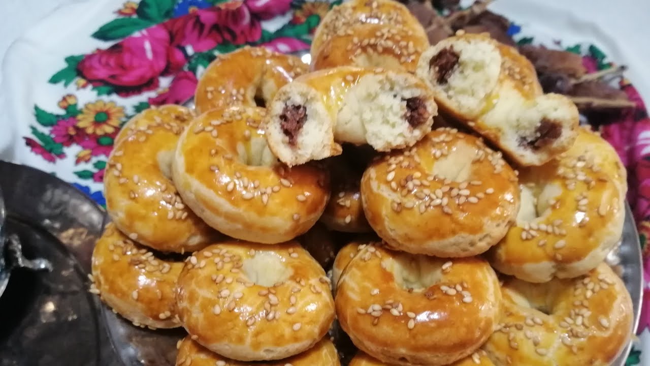 كعك التمر ..كعك اللوز الهشوش ..بنة وريحة بطريقة ساهلة ماهلة والنتيجة هايلة