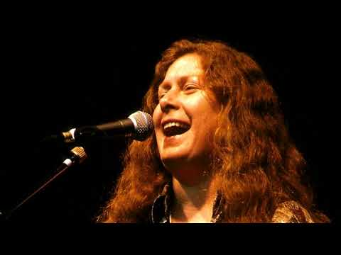De Dannan with Dolores Keane - "All the fine young men" (Video edited & subtitled by OBERIU)