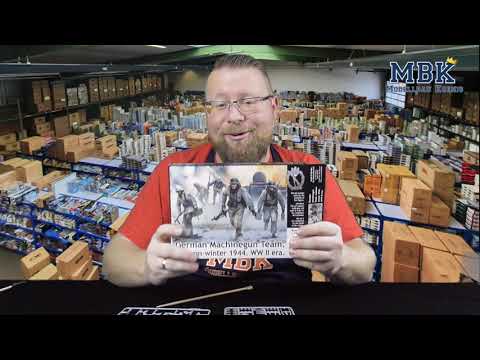 MBK unboxing #537 - 1:35 German Machine Gun Team WWII Era (Masterbox 35220)