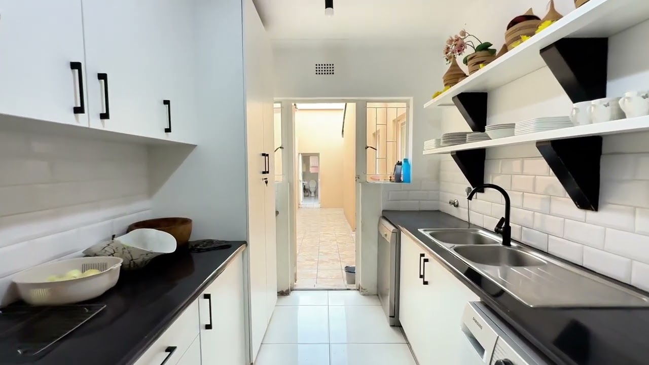 3 Bedroom Sectional Title For Sale in Bryanston, Sandton