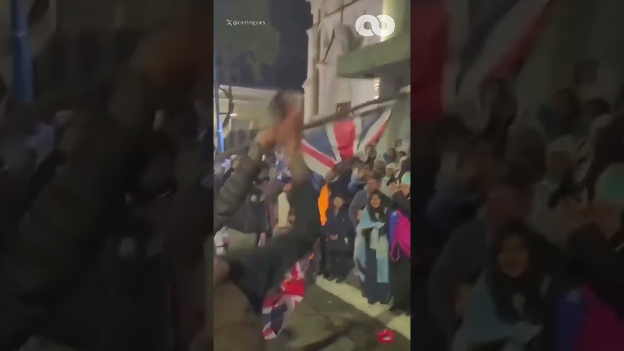 Argentina fans burned a Union Jack ahead of their World Cup semi-final match against England... 🔥🇬🇧
