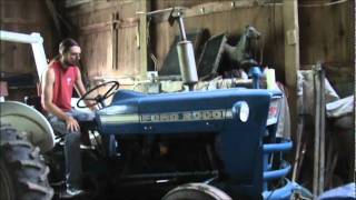 Ford 2000 Cold Start.