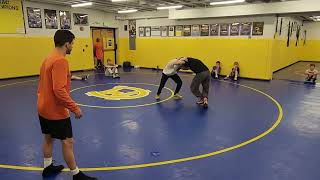 elbow control knee pull