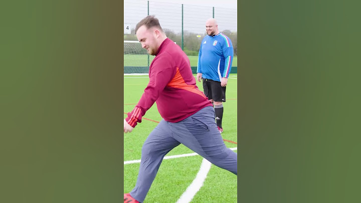 Luke Littler takes shots against Angry Ginge (IRL Football)