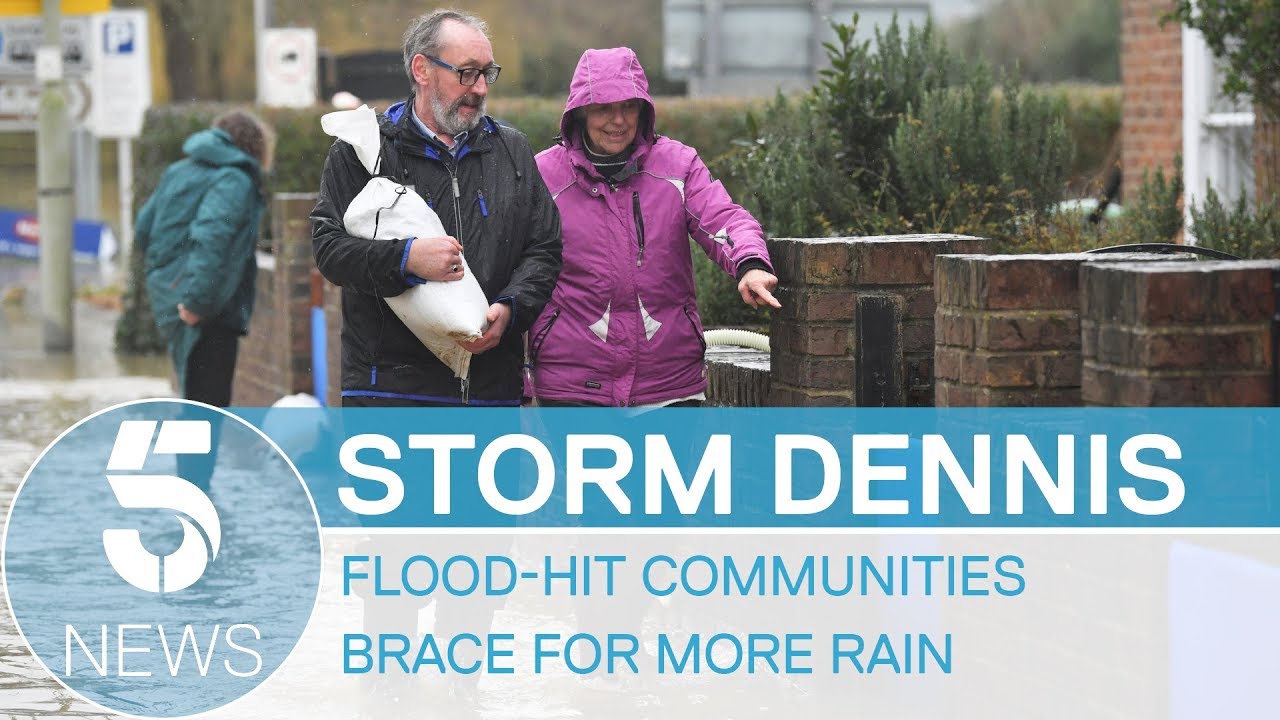 Storm Dennis: flooded Tewkesbury residents demand better defences | 5 News