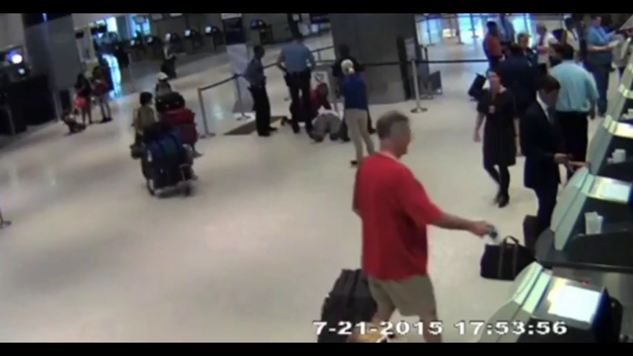 A United Airlines Employee Attacks an Elderly Man in a Shocking New Video A United Airlines Employee Attacks an Elderly Man in a Shocking New Video