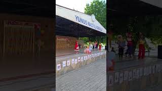 FETHİYE'DE MİNİK ÖĞRENCİLERDEN DUYGU DOLU OKUMA BAYRAMI GÖSTERİSİ