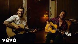 Melendi, Manuel Carrasco - Con La Luna Llena (Video Oficial) chords