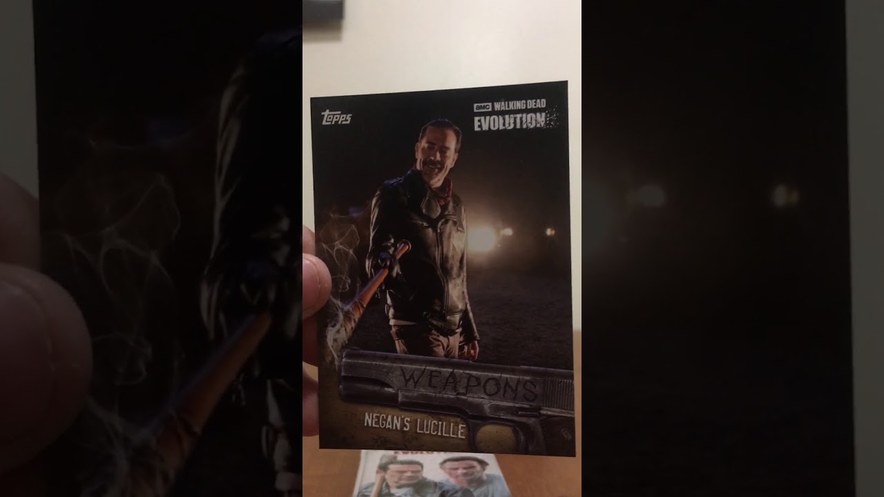 UNBOXING TOPPS THE WALKING DEAD EVOLUTION WAL-MART BLASTER BOX #3