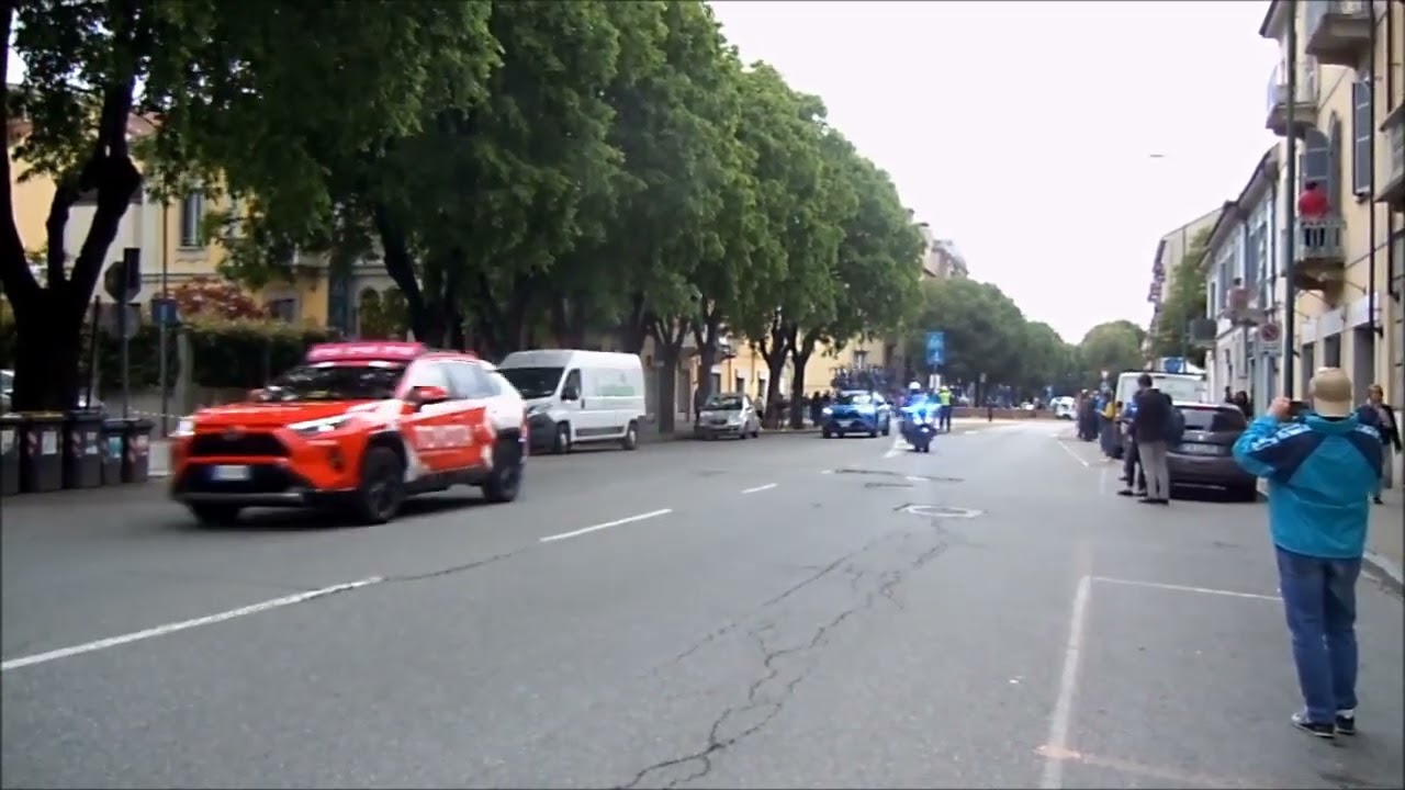 107° giro d'Italia (terza tappa) Novara Fossano, passaggio a Casale Monferrato.
