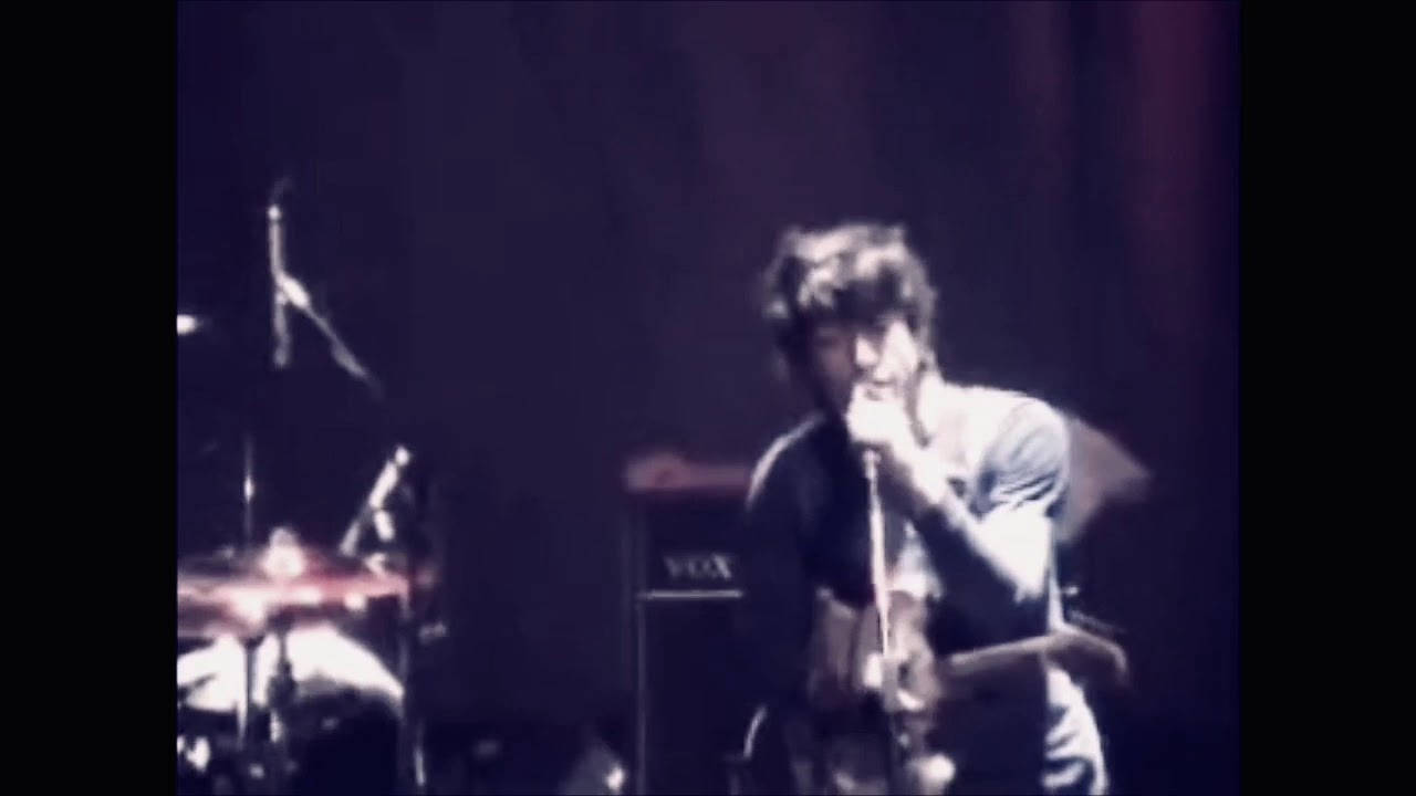 Arctic Monkeys Leave Before the Lights Come On (Live Debut) YouTube