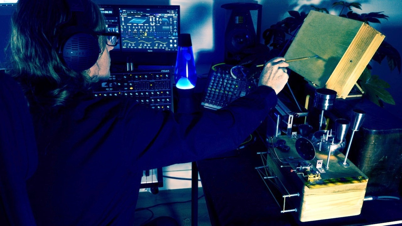 "Dyadic Web" Noiseboxs (soundboxs), Radio, Novation Peak Synth, Arturia Pigments, Alchemy