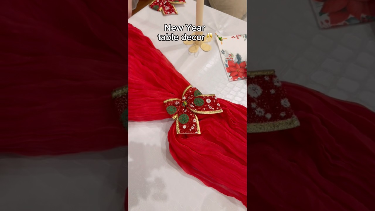 Simple New Year table decor 🥂🎄