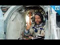 Родные встречают космонавта Мисуркина с МКС