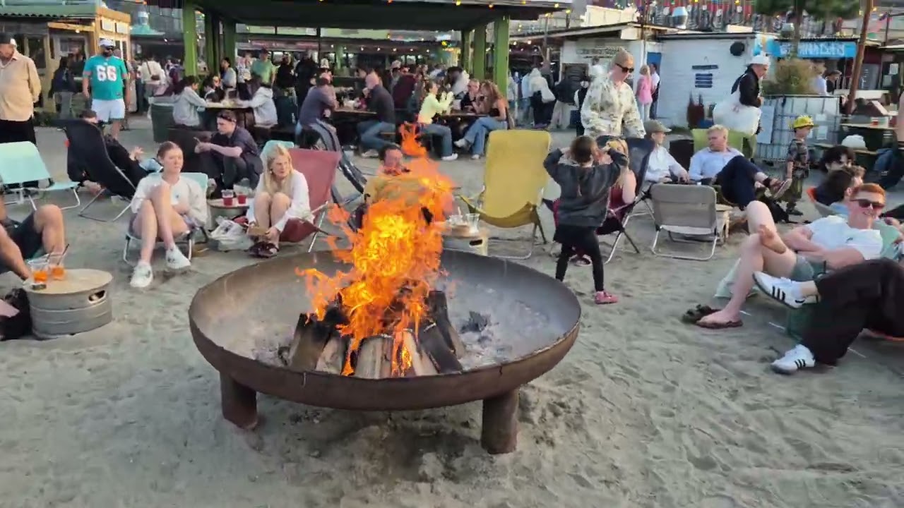 🍽️ Reffen Street Food | 8-Minute Summer Walk in Copenhagen