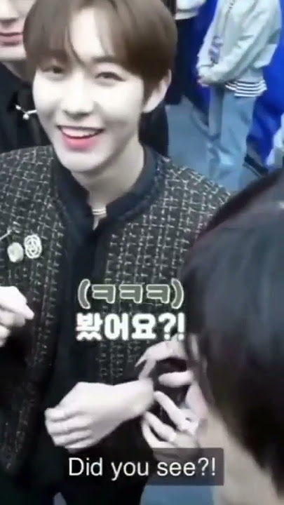Taeyong baru sadar klo renjun punya tanda lahir ditangan 😄♥️ #renjun #taeyong #nctdream #nct127
