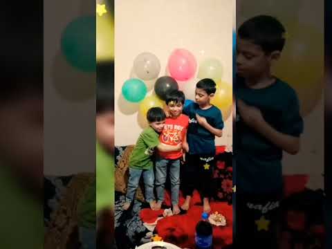 بابا بابا انا فرحان حفظت جزء من القرآن 