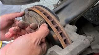 easy DIY brake maintenance | how to DIY disk pad replacement | Nissan Navara brake