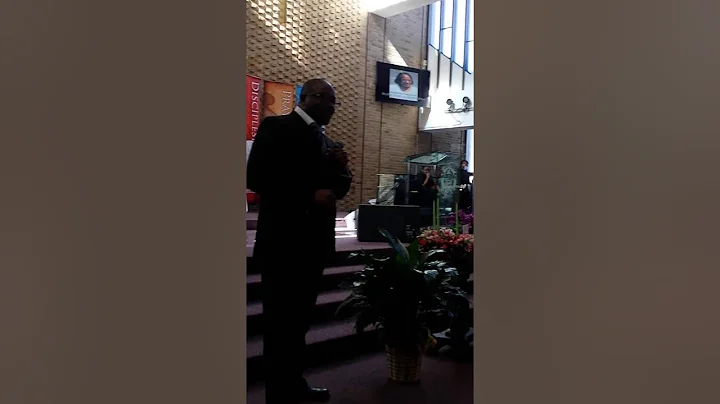 Antoine Coleman Speaking at the Homegoing Celebrat...