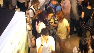 Hotcha chat and play with 江若琳 Elanne kwong at the backstage