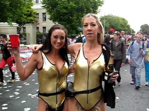Bay To Breakers 2010 - YouTube
