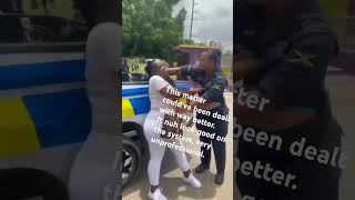 Full Video Of The Jamaican Police Lady And A Girl Inna Big W - Dis Nuh Luk Good At All.