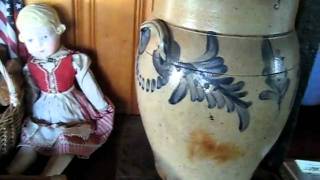 Country Crocks - www.auctionzip.com Member #1070