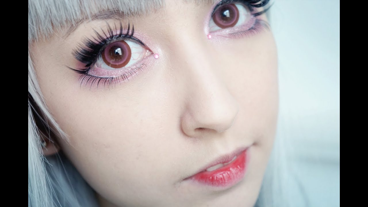 Maquiagem + lente cor de rosa